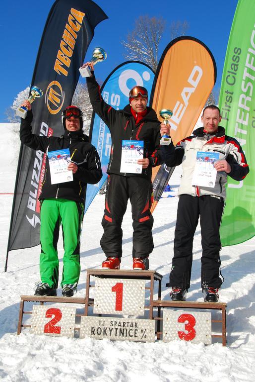 Privat Ski Erlebach روكيتنسي ناد جيزيرو المظهر الخارجي الصورة